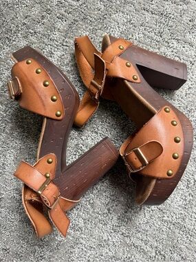 Refresh Tan Leather Platform Block Heel Sandals